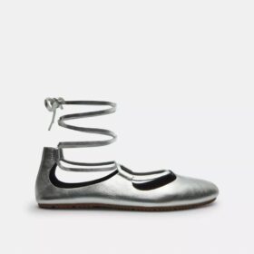 Ballerine morbide con lacci