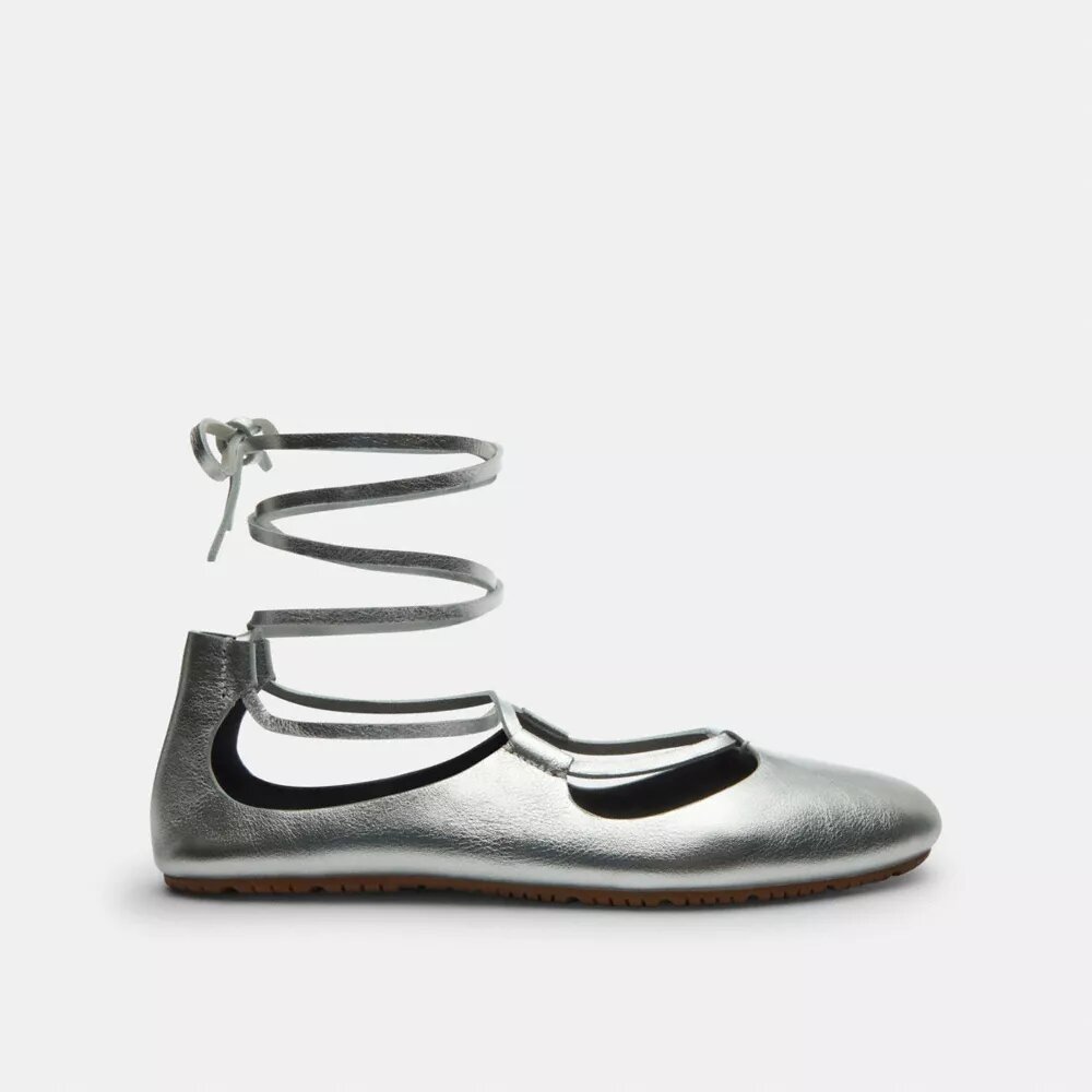 Ballerine morbide con lacci