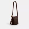 Borsa a secchiello Bleecker 21 in Signature Canvas