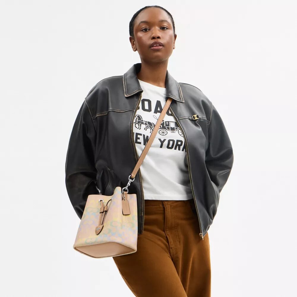 Borsa a secchiello Rowan in Signature Canvas Rainbow