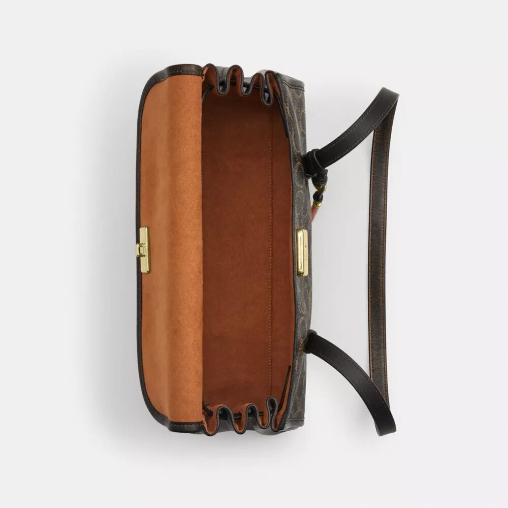 Borsa a spalla Bridget in Signature Canvas con ciondoli