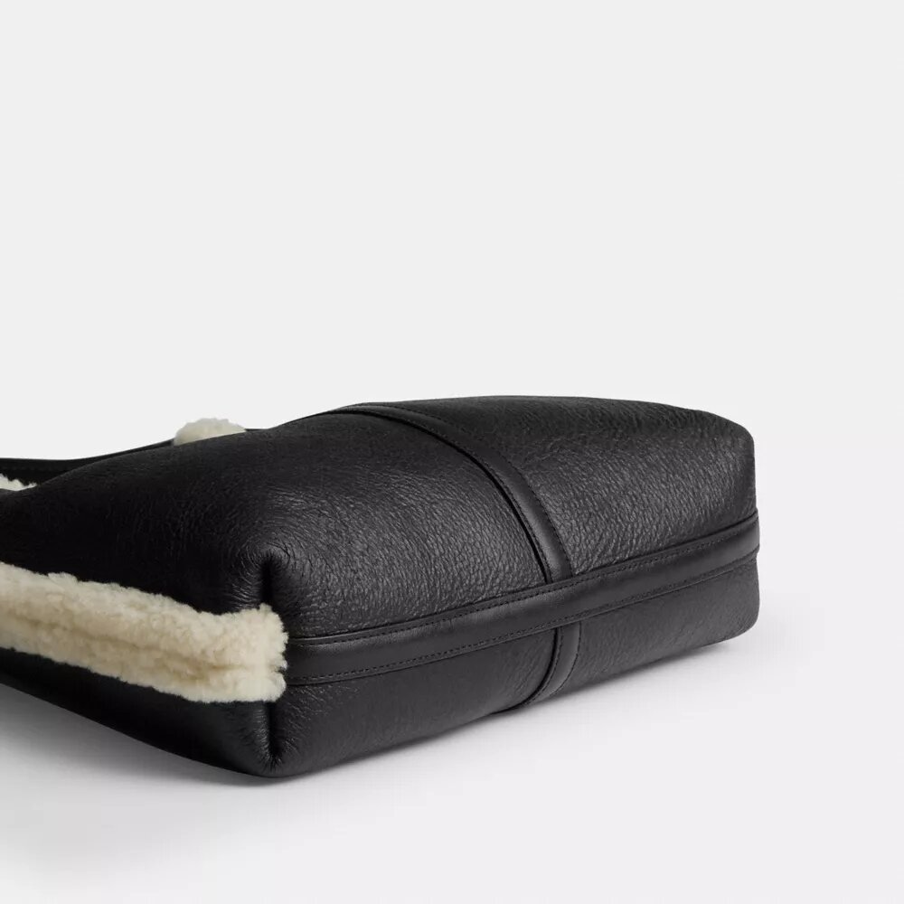 Borsa a spalla Brooklyn 28 in shearling