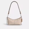 Borsa a spalla Caitlin in Signature Canvas