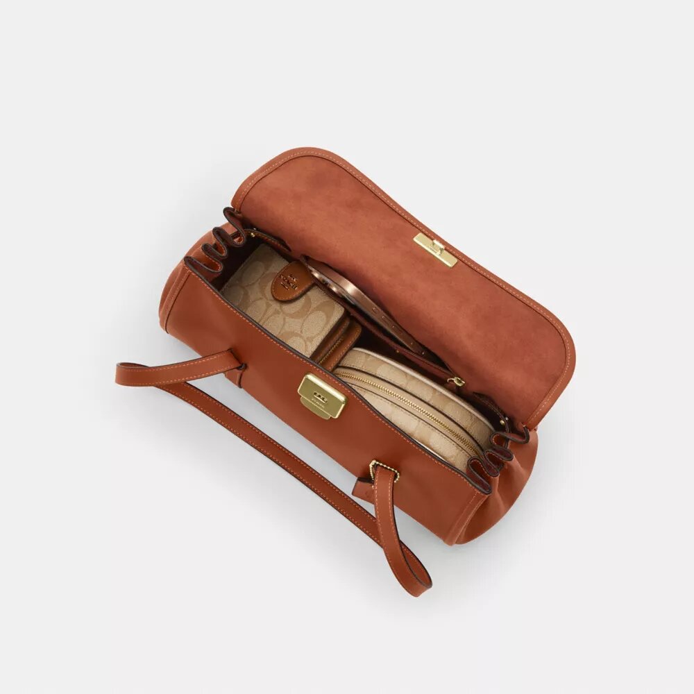 Borsa a spalla con patta Bridget