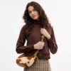 Borsa a spalla Emily in pelle di vitello con stampa bovina