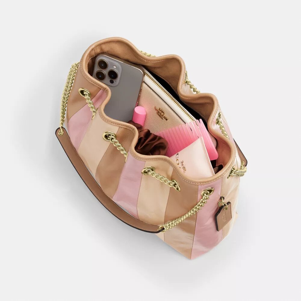 Borsa a spalla Evelyn con patchwork a strisce