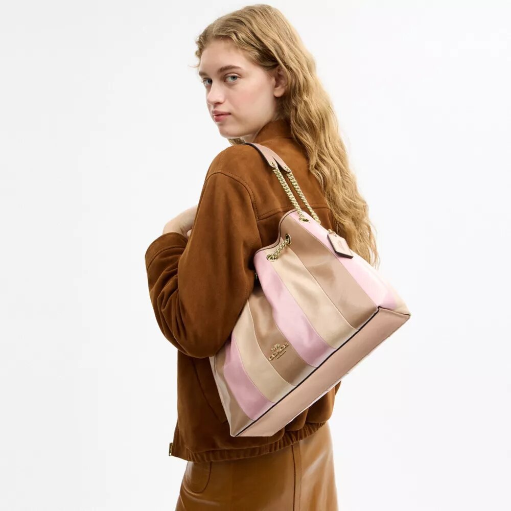 Borsa a spalla Evelyn con patchwork a strisce