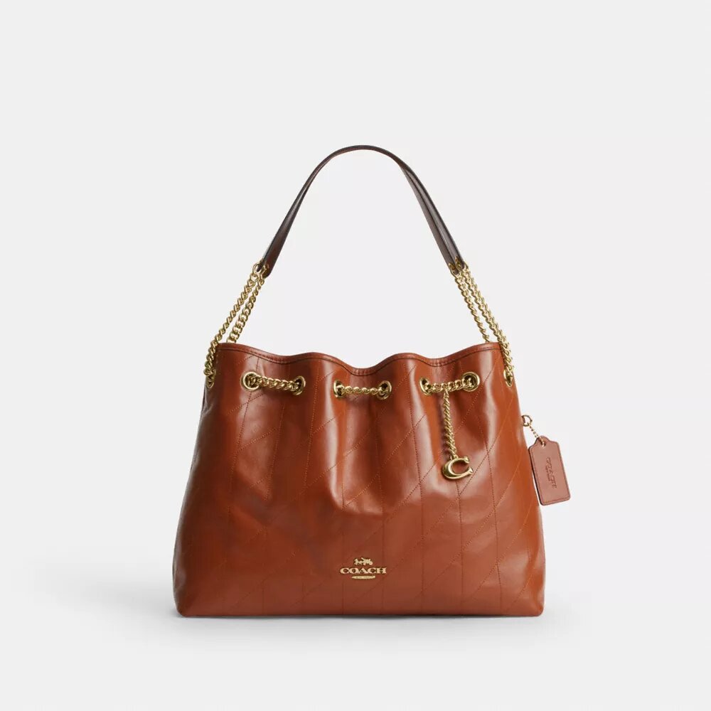 Borsa a spalla Evelyn con trapuntatura e ciondolo