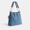 Borsa a spalla grande Evelyn in cotone rigenerativo con trapuntatura
