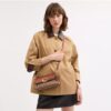 Borsa a spalla Jet in Signature Canvas