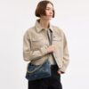 Borsa a spalla Juliet 25 in denim di cotone rigenerativo con trapuntatura