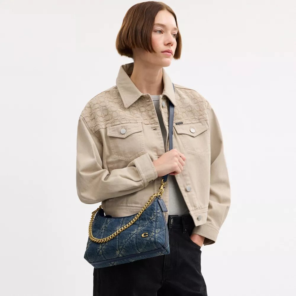 Borsa a spalla Juliet 25 in denim di cotone rigenerativo con trapuntatura