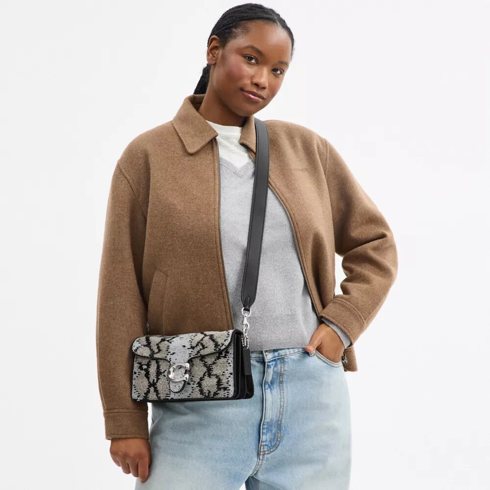 Borsa a spalla Tabby 26 con motivo serpente in perline