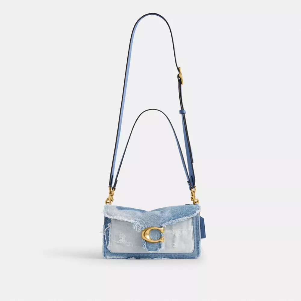 Borsa a spalla Tabby 26 con patchwork in denim riciclato