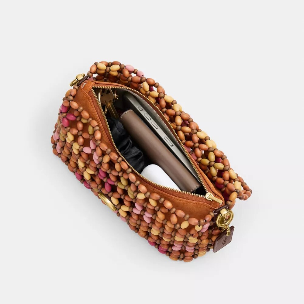 Borsa a spalla Tabby 26 con perline in legno