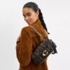 Borsa a spalla Tabby da 26 in pelle "Loved" con trapuntatura