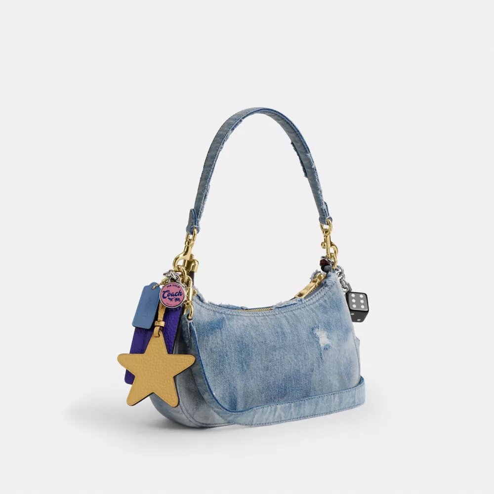 Borsa a spalla Teri in denim effetto vissuto con ciondoli