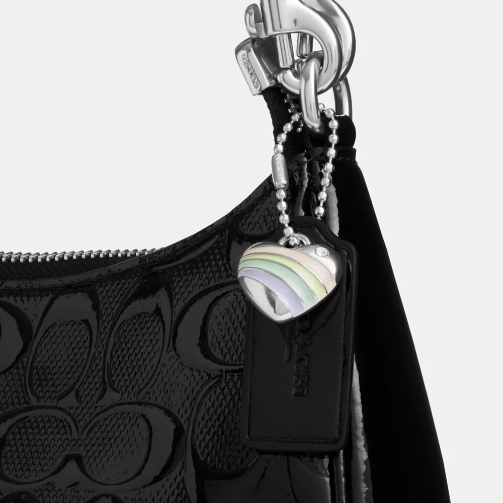 Borsa a spalla Teri in pelle Signature con ciondolo a forma di cuore