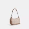 Borsa a spalla Teri in Signature Canvas