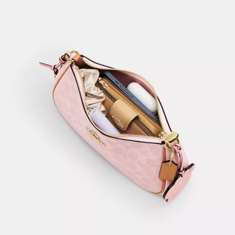 Borsa a spalla Teri in Signature Canvas con ciondoli
