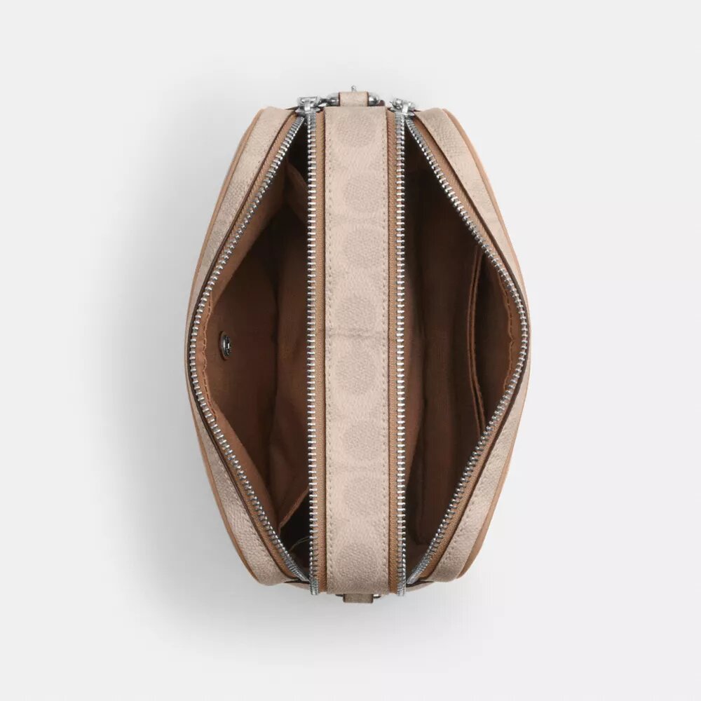 Borsa a tracolla Carey in Signature Canvas