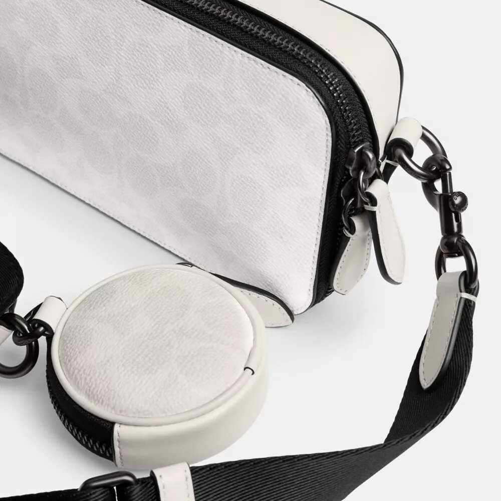 Borsa a tracolla Charter Slim in Signature Canvas