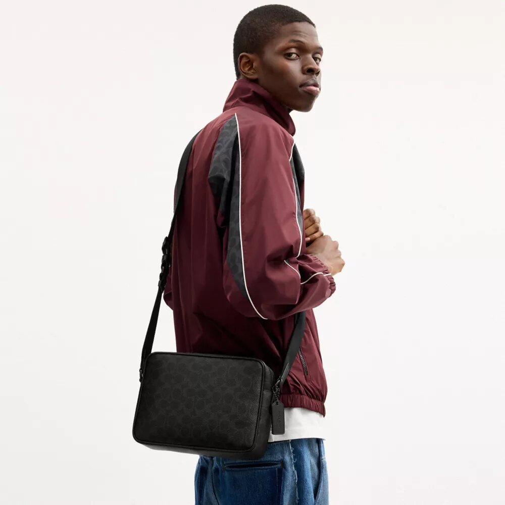 Borsa a tracolla Colton 25 in Signature Canvas