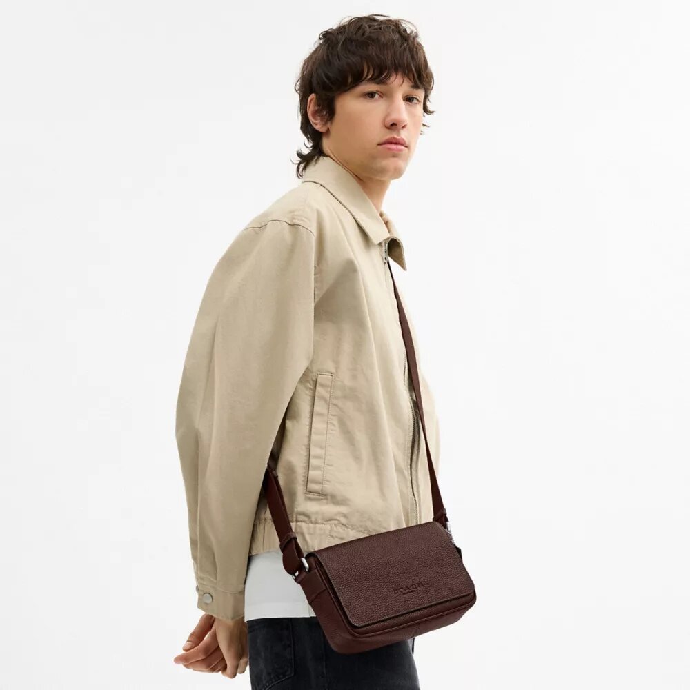 Borsa a tracolla con patta Jack Small