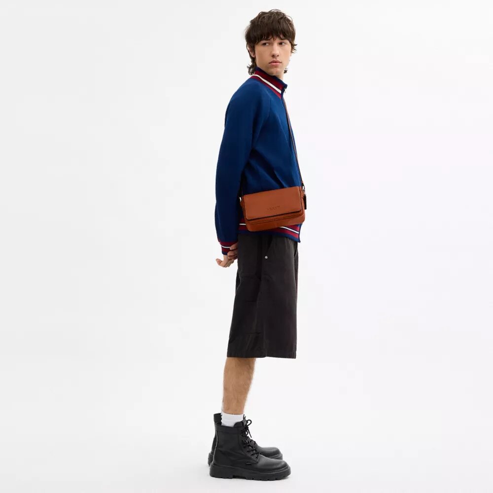 Borsa a tracolla con patta Jack Small