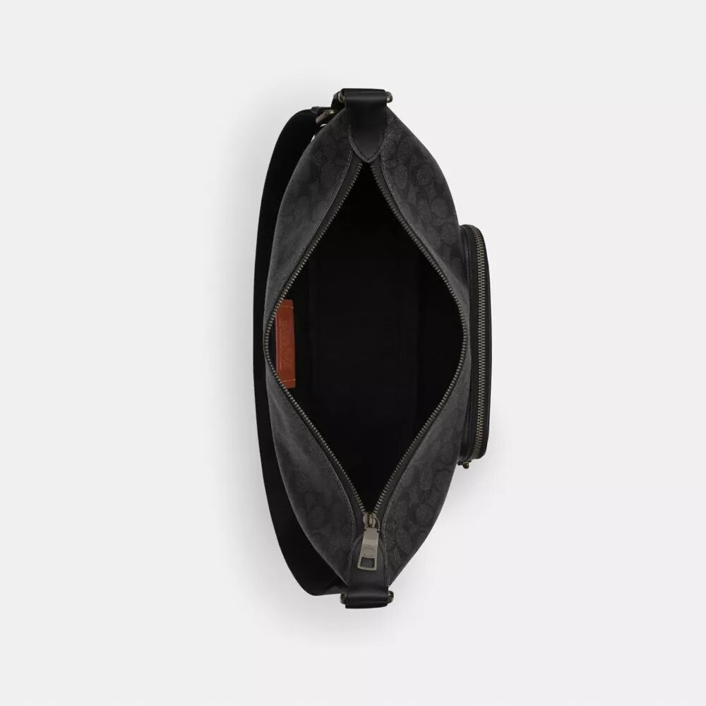 Borsa a tracolla Finn con tasche in Signature Canvas