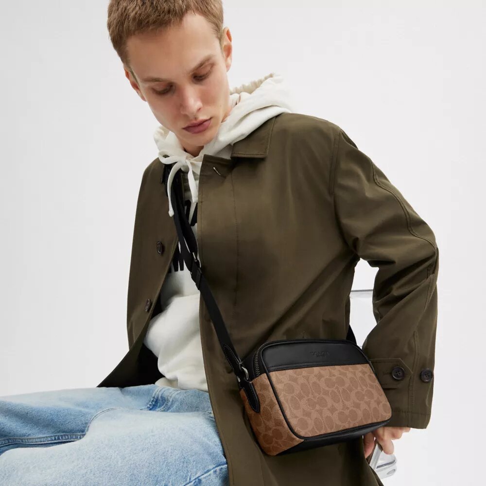 Borsa a tracolla Graham in Signature Canvas