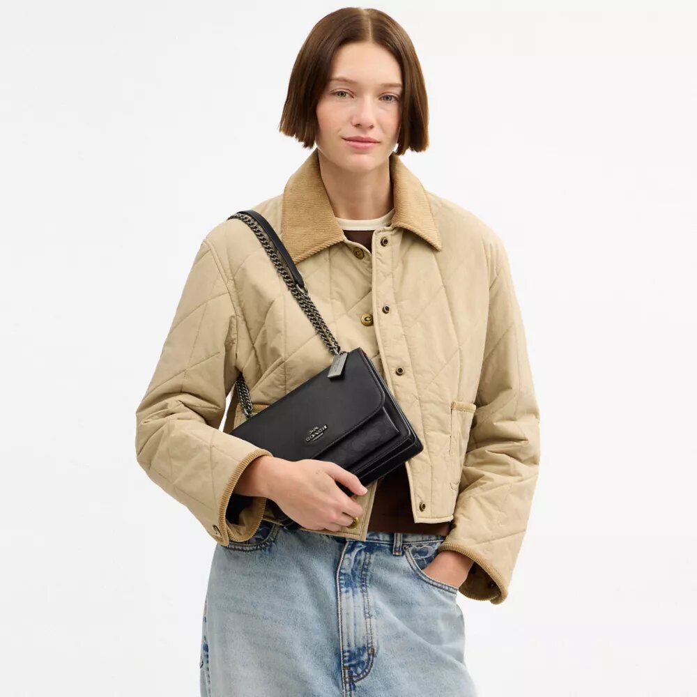 Borsa a tracolla Klare in Signature Canvas