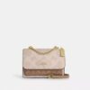 Borsa a tracolla Klare in Signature Canvas a blocchi