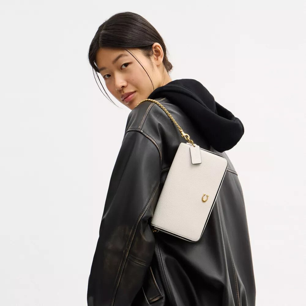 Borsa a tracolla Mila in Signature Canvas