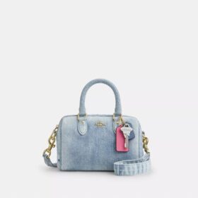 Borsa a tracolla Mini Rowan in denim "Loved" con ciondoli