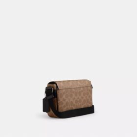 Borsa a tracolla piccola con patta Jack in Signature Canvas