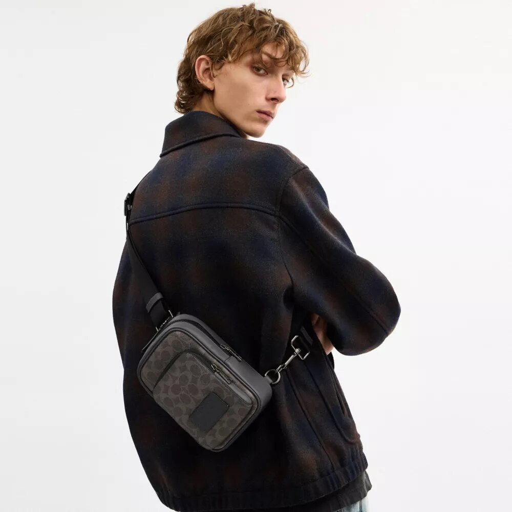 Borsa a tracolla Racer in Signature Canvas