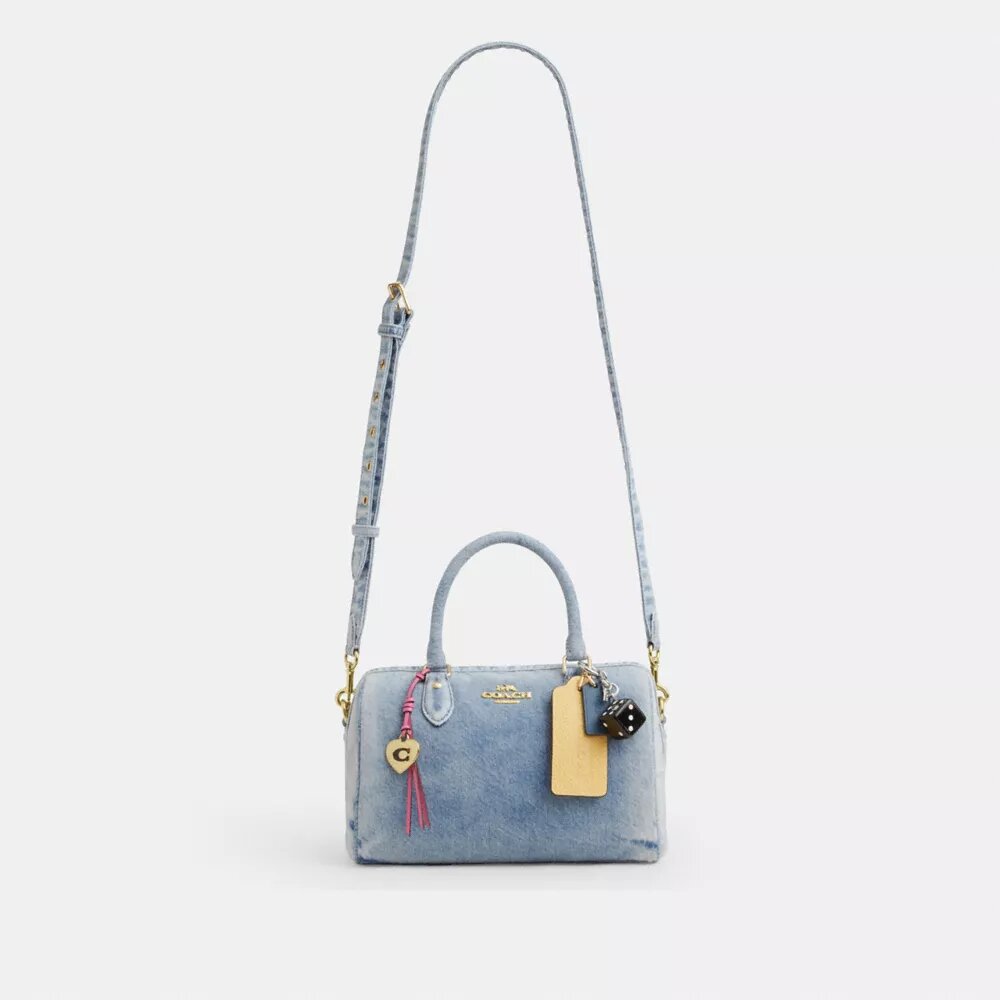 Borsa a tracolla Rowan in denim "Loved" con ciondoli