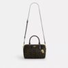 Borsa a tracolla Rowan in Signature Canvas con ciondoli