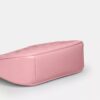 Borsa a tracolla Teri Mini in pelle firmata con ciondolo a forma di cuore
