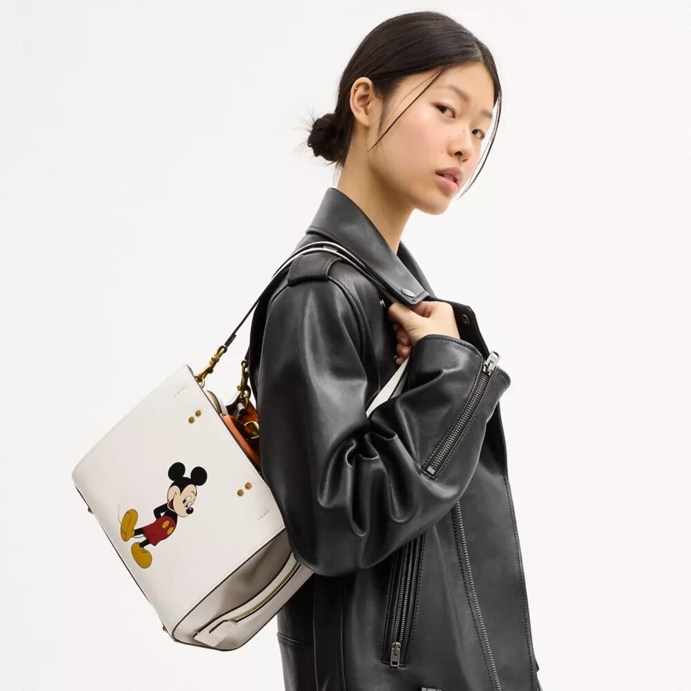 Borsa Disney X Coach Rogue 25 con Topolino