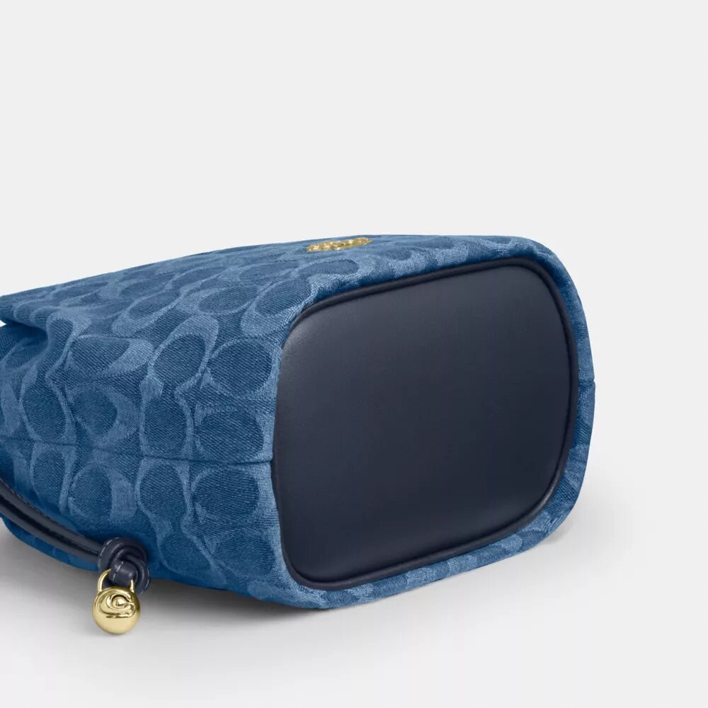 Borsa Faye Mini con coulisse in denim Signature