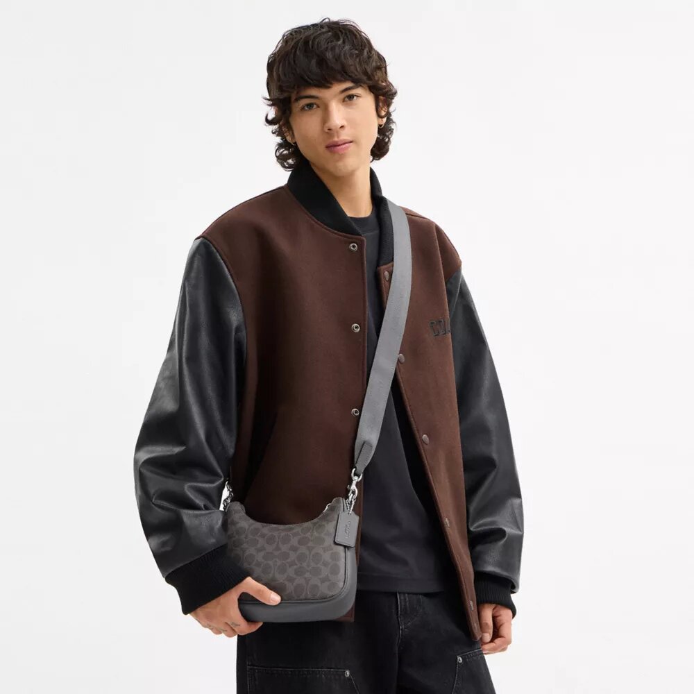 Borsa Hobo Nolan in Signature Canvas