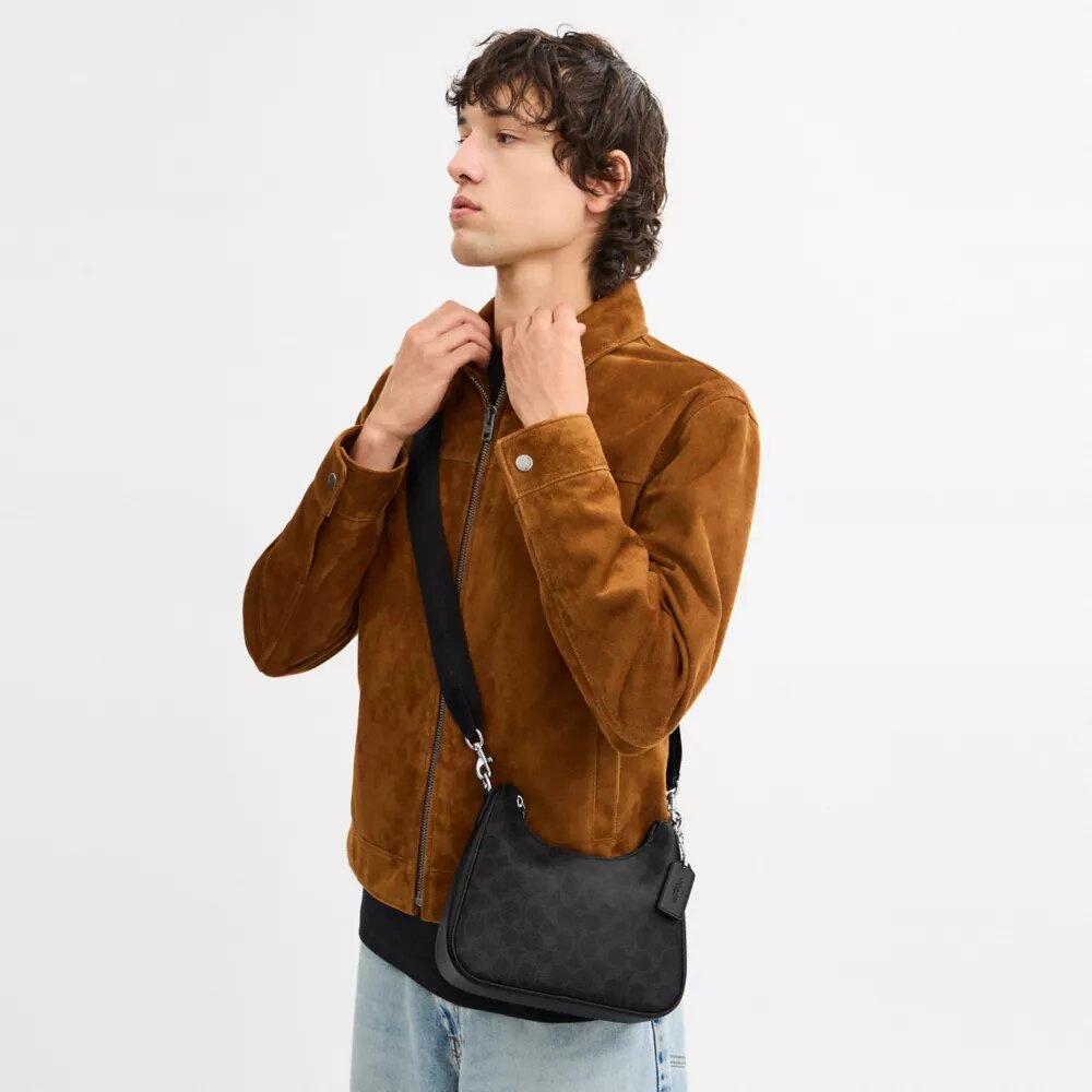 Borsa Hobo Nolan in Signature Canvas
