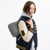 Borsa Hobo Nolan in Signature Canvas