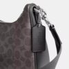 Borsa Hobo Nolan in Signature Canvas