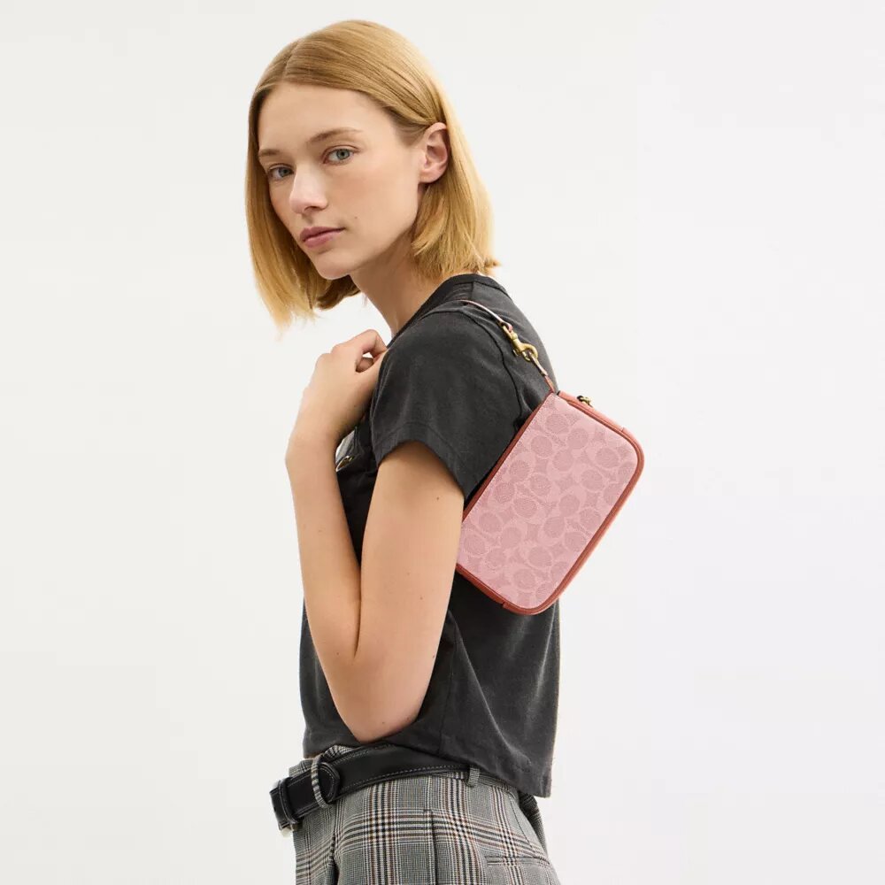 Borsa Plaza 18 in Signature Canvas