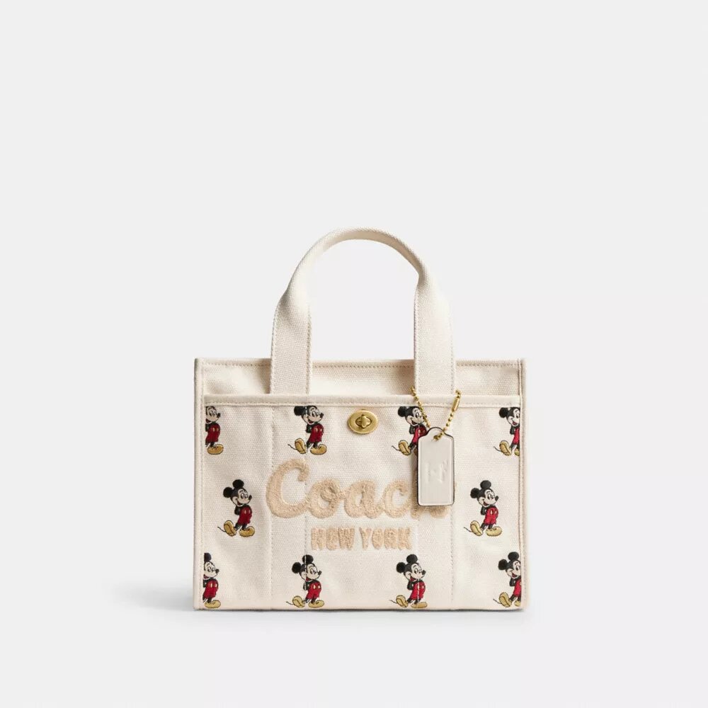 Borsa Tote Disney X Coach Cargo 26 con Topolino in tela di cotone rigenerativo