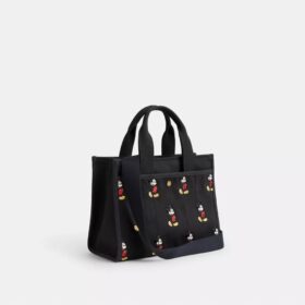 Borsa Tote Disney X Coach Cargo 26 con Topolino in tela di cotone rigenerativo
