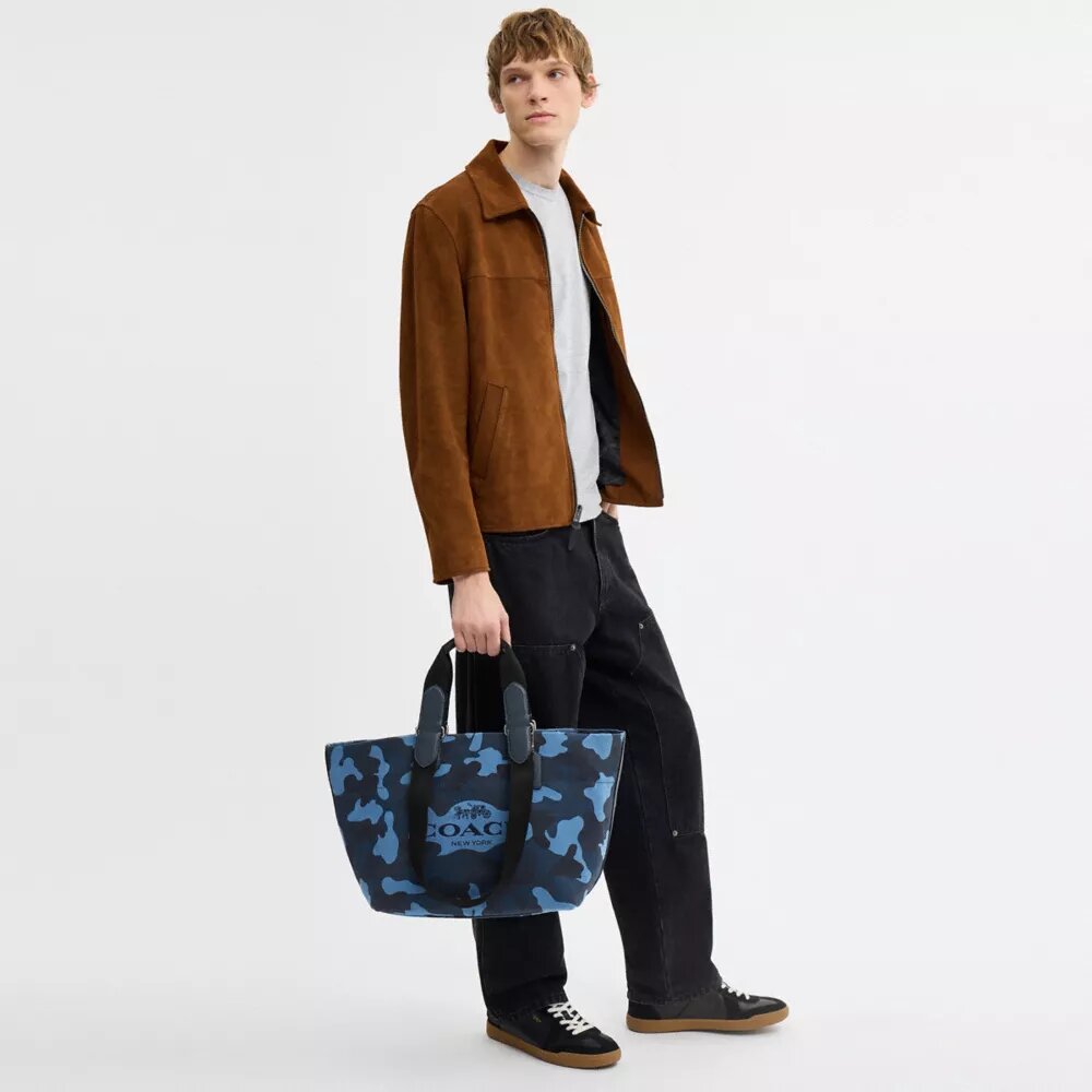 Borsa Tote piccola con stampa mimetica